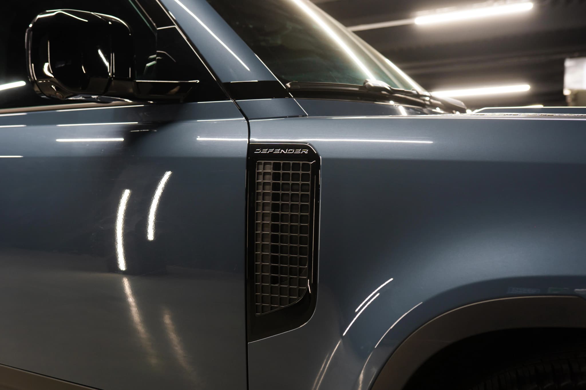 Land Rover Defender 110