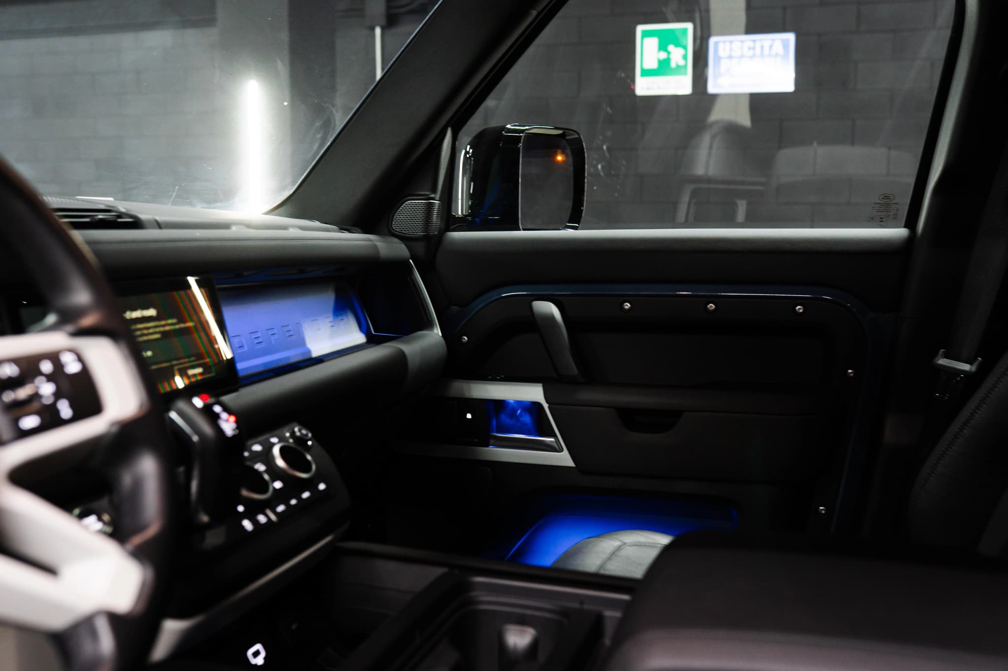 Land Rover Defender 110